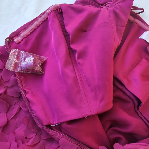 Badgley Mischka Strapless Hearts Dress - Women's Size 2 - Valentine's Day Outfit - Picture 9 of 10